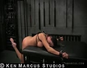 ariella_devon_01